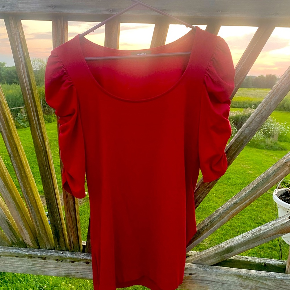 Women’s Express red dress shirt